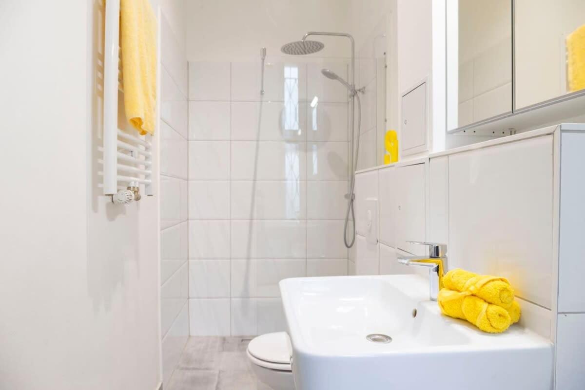 Modern Plus Ac Plus Selfcheckin Berlin Kültér fotó